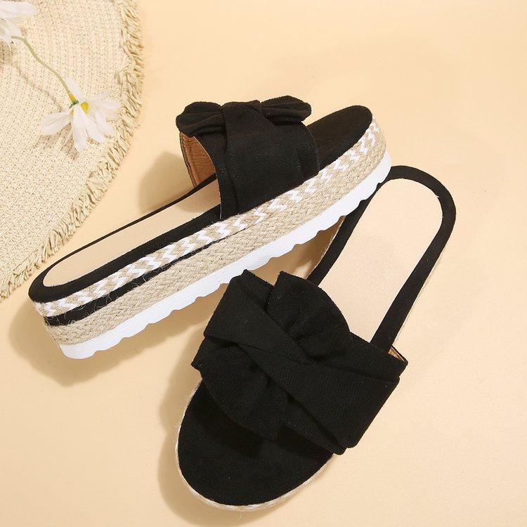 Außenhandel große Größe dicksohlige Hausschuhe Damen 2025 neue Schleife Stroh gewebt Absatz Absatz erhöhende Hausschuhe