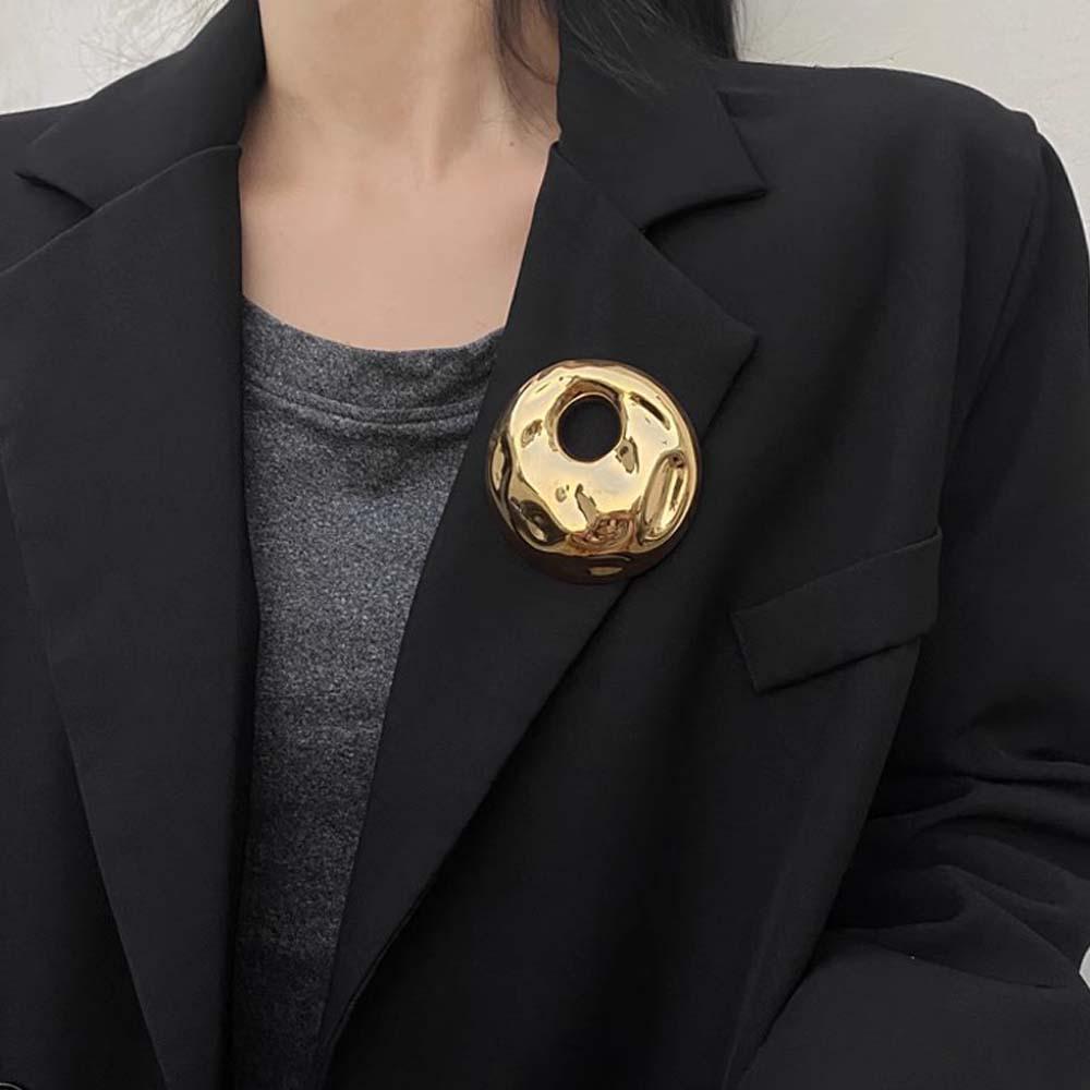 Vintage Irregular Metal Water Ripple Brooch for Women - Trendy Fashion Pin