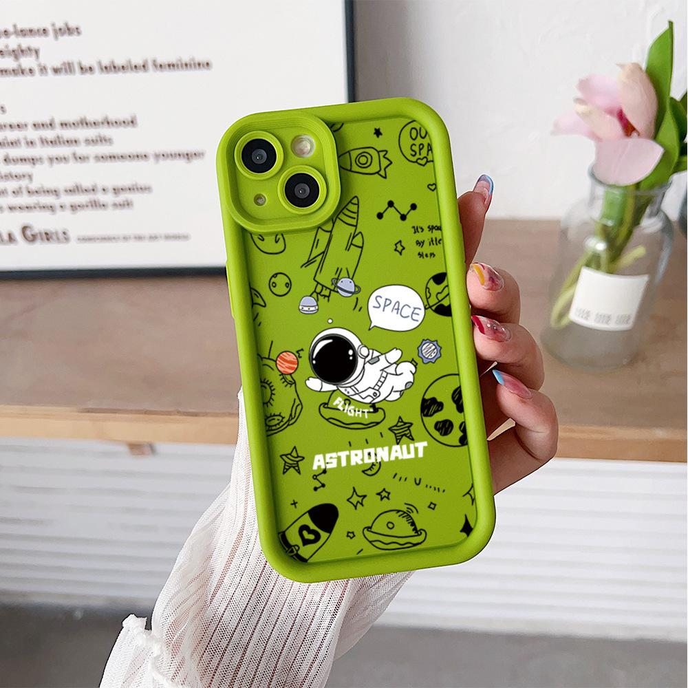 ins Internet celebrity same astronaut mobile phone case Apple 15Pro couple 14 silicone soft case iPhone17 anti-drop