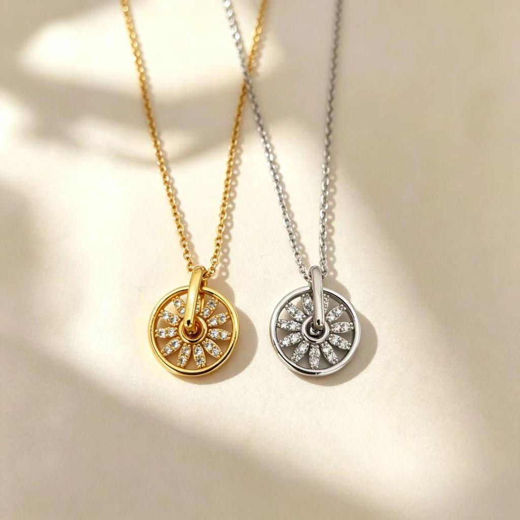Korean Style Zirconia Rotating Circle Pendant Clavicle Necklace for Women