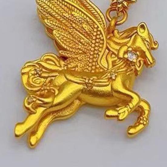 Nazar Pegasus Złoty Wisiorek Skrzydlaty Koń Symbol Mitologiczny Siły Wolności Latający Koń Biżuteria Prezent dla Kobiet Mężczyzn