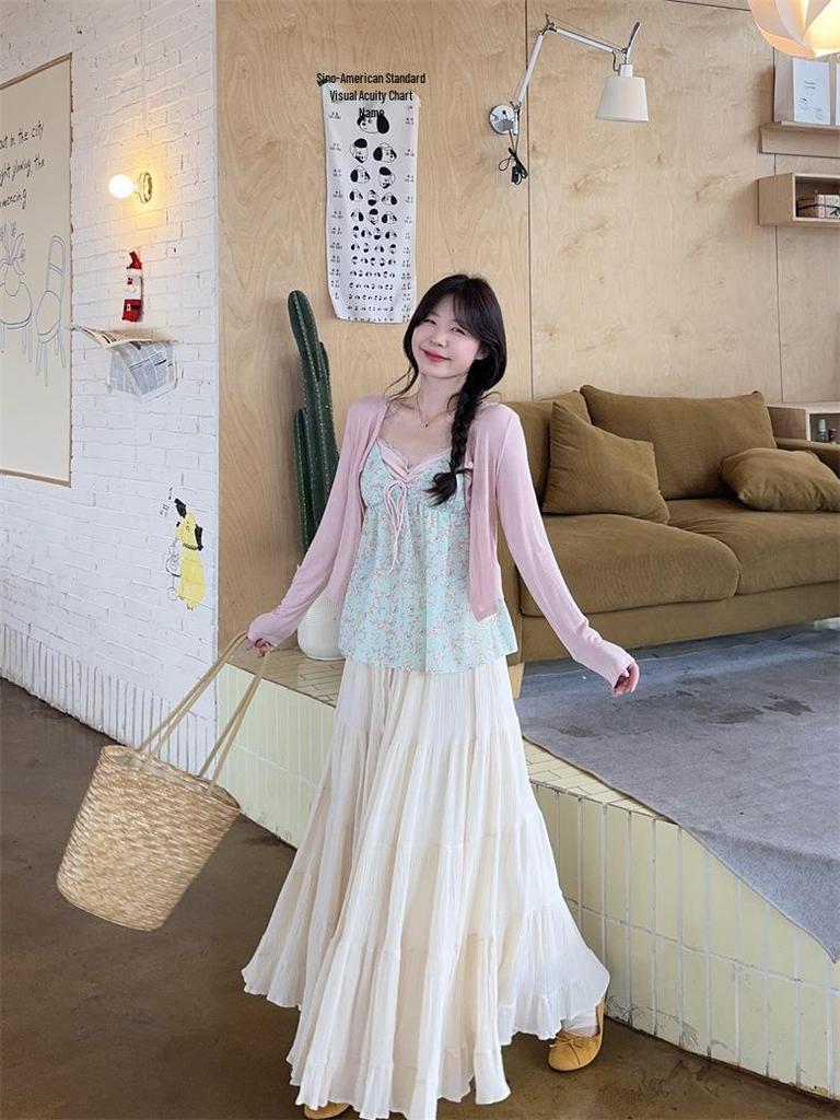2026 Spring/Summer Women's Floral Chiffon Sun Protection Set: V-neck Tank Top with Cardigan