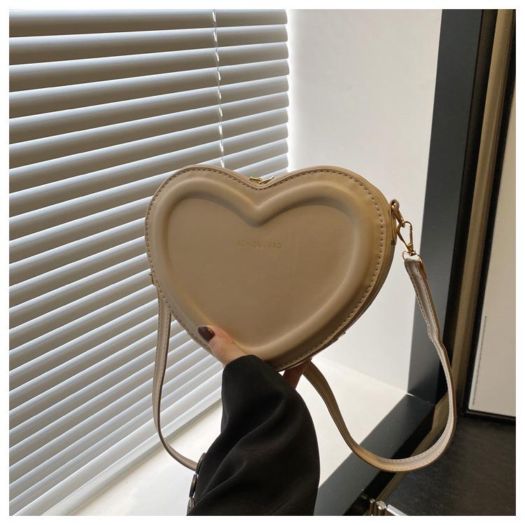Women's 2024 Heart-Shaped Crossbody Bag - Trendy, Cute, Mini Shoulder Bag for Girls