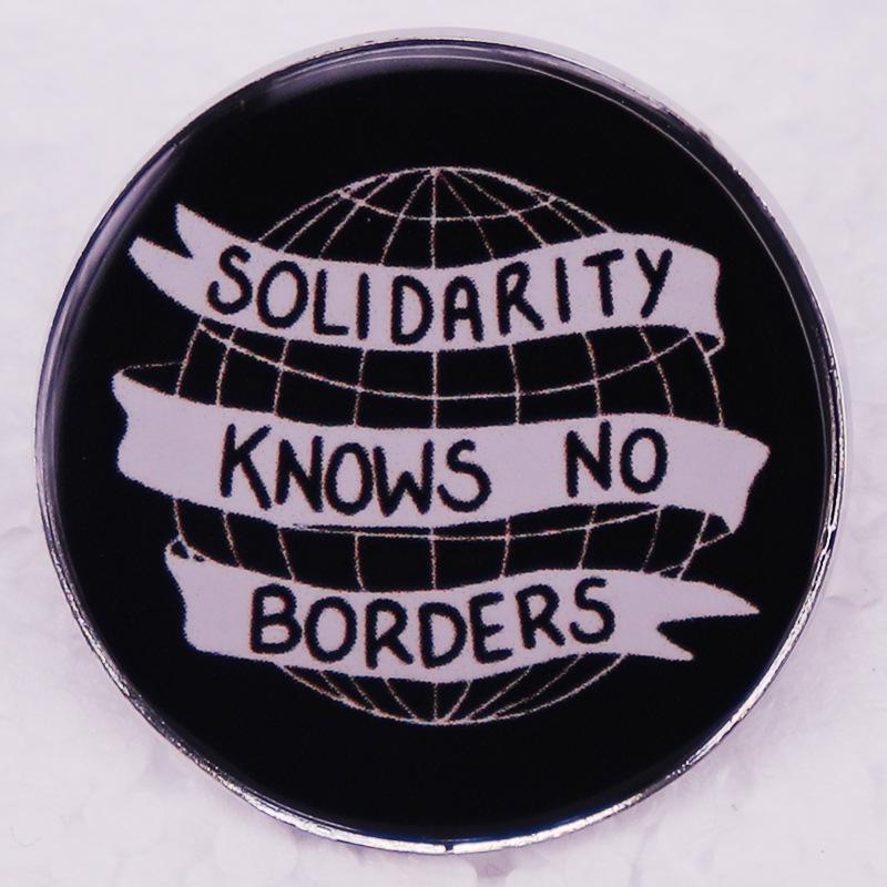 Unity & Justice Brooch: Stand for Immigrant Dignity серебряный
