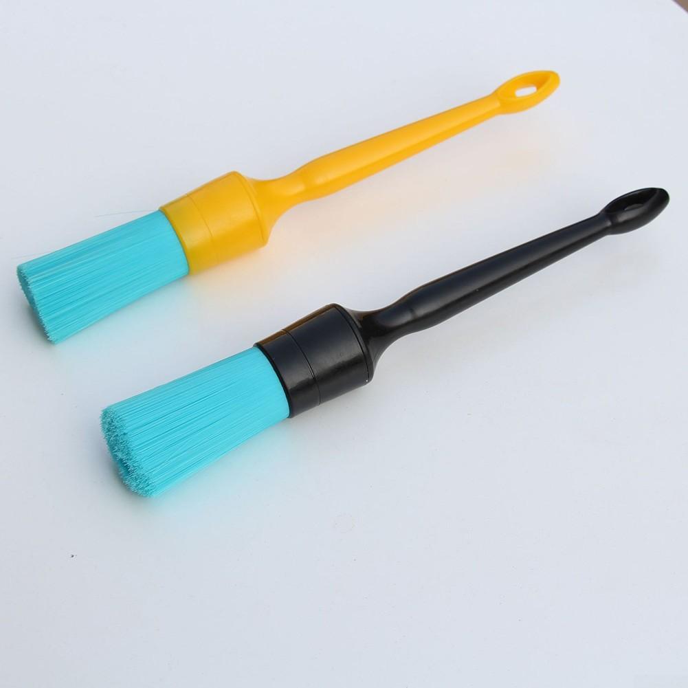 Effektive Auto-Detailbürste zum sicheren Reinigen und Reinigen von Kratzern. Ein unverzichtbares Werkzeug.