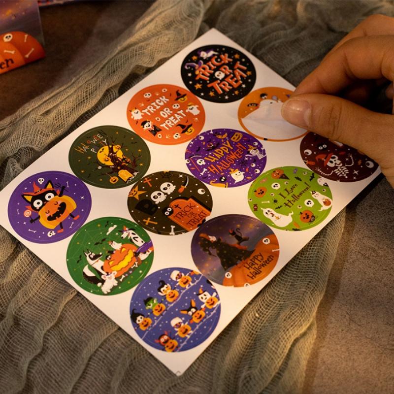 24pcs Halloween Stickers Pumpkin Ghost Skull Bat Party Candy Chocolate Snacks Cookies Gift Bag Adhesive Seal Decoration Stickers