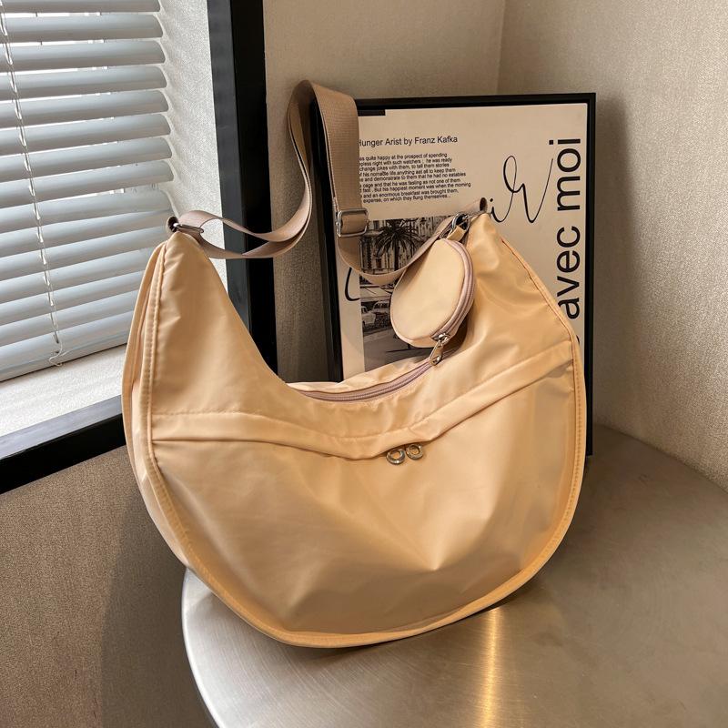 Literature and Art Youth Shoulder Bag New Fashion Trend Female College Students Class Messenger Bag Large Capacity Portable Dumpling Bag