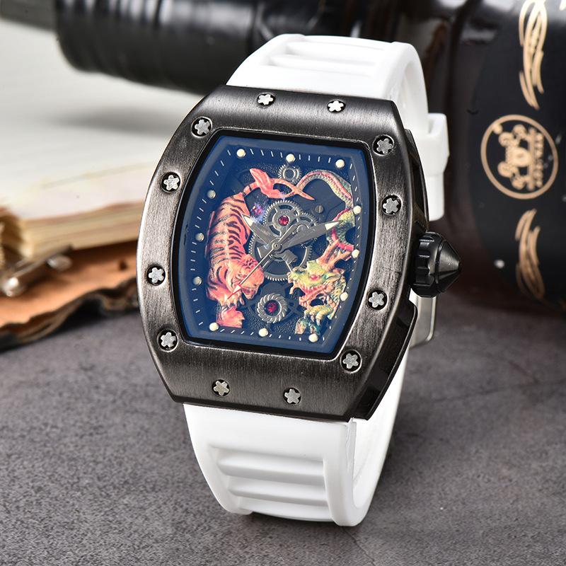 New Dragon Tiger Pattern Lassa Quartz Watch Men's Three-Pin Fashion Trend Calendar Watch