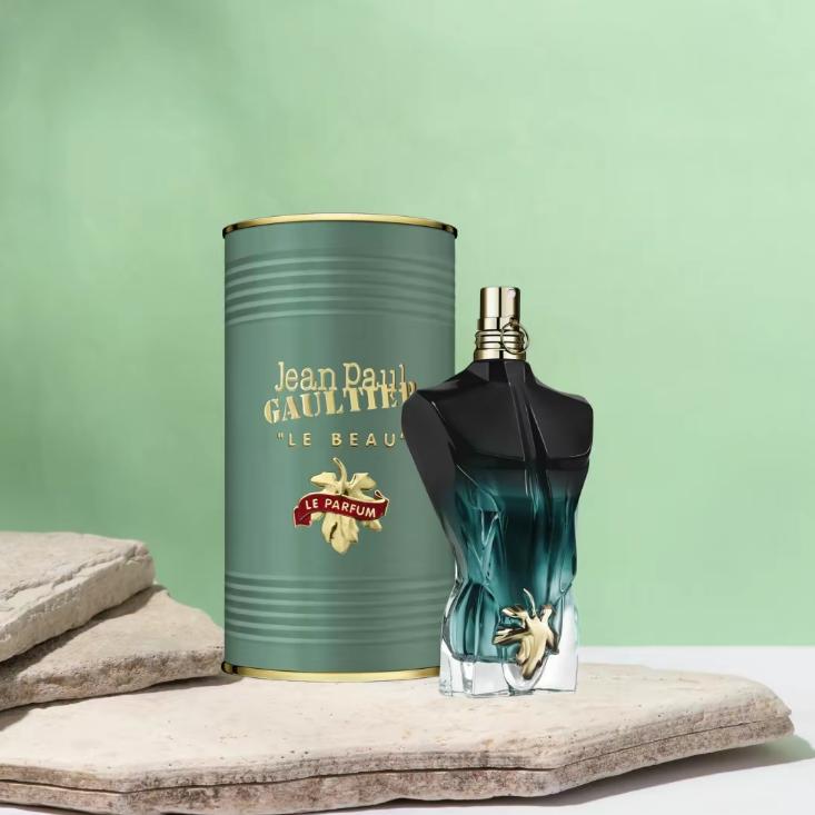 Jean Paul Gaultier Le Beau Le Parfum I Eau de Parfum 125ml Parfum Audacieux et Captivant avec Ananas, Iris, Gingembre, Noix de Coco, Notes Boisées