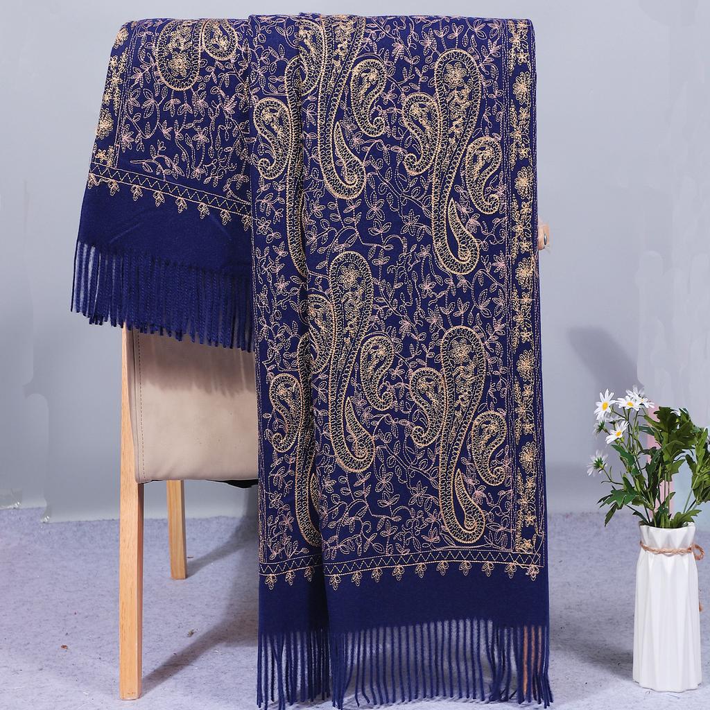 Nepal Embroidered Cashew Flower Ethnic Style Scarf for Women, Autumn and Winter Wedding Banquet Thickened Cheongsam Shawl for Scenic Areas
