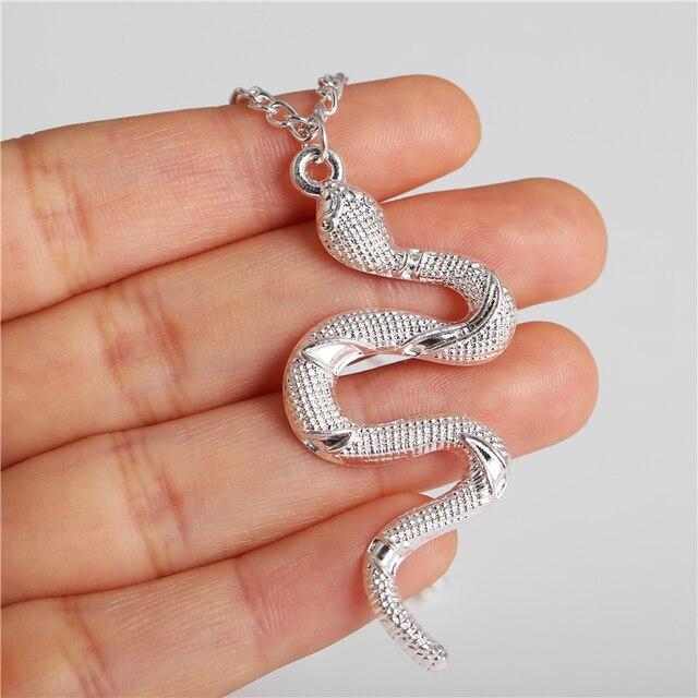Collana Girocollo Argentea Con Ciondolo Serpente E Tripla Perla - Minimal, Catena A Serpente, Regolabile 40-45 Cm