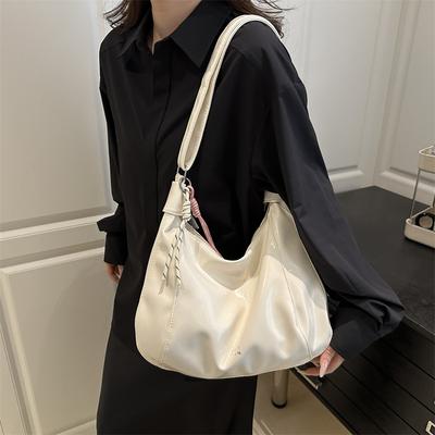 Bolsa casual de grande capacidade para deslocamento diário, moda feminina 2025, nova, versátil, de ombro, mensageiro, folgada, tote bag