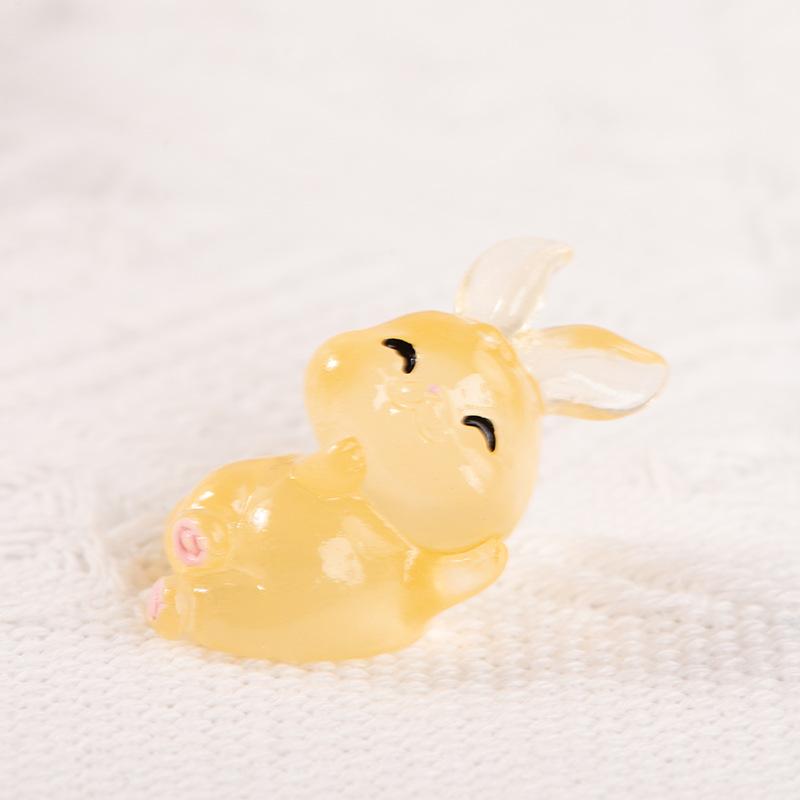 

Светящийся в темноте кролик из смолы, украшение, милый мультяшный кролик, светящийся в темноте, микропейзаж, настольное украшение для автомобиля 3.7*2.5cm 10pcs жёлтый