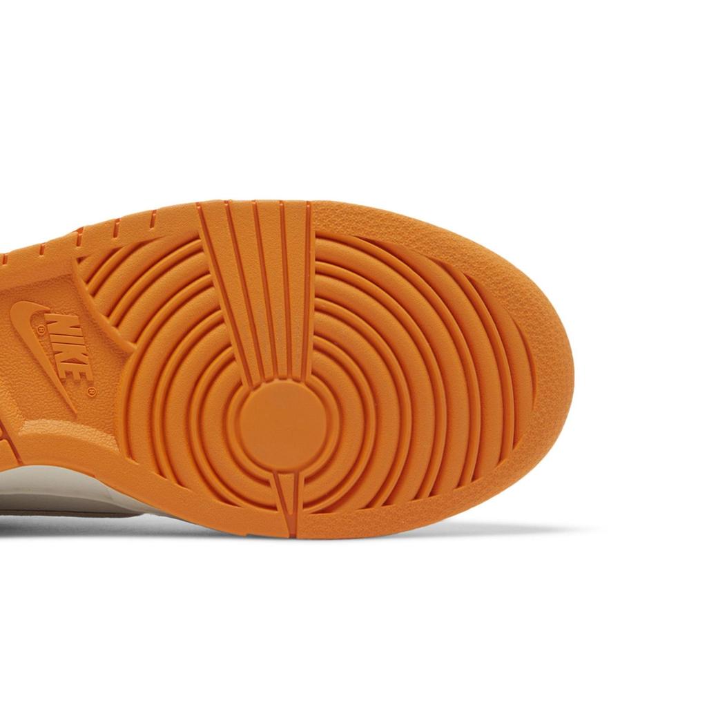 Nike Dunk Low 'Safari Swoosh - Kumquat' (Unisex) Kumquat / Light Bone / Dark Driftwood Skateboard Shoes DR0156 800