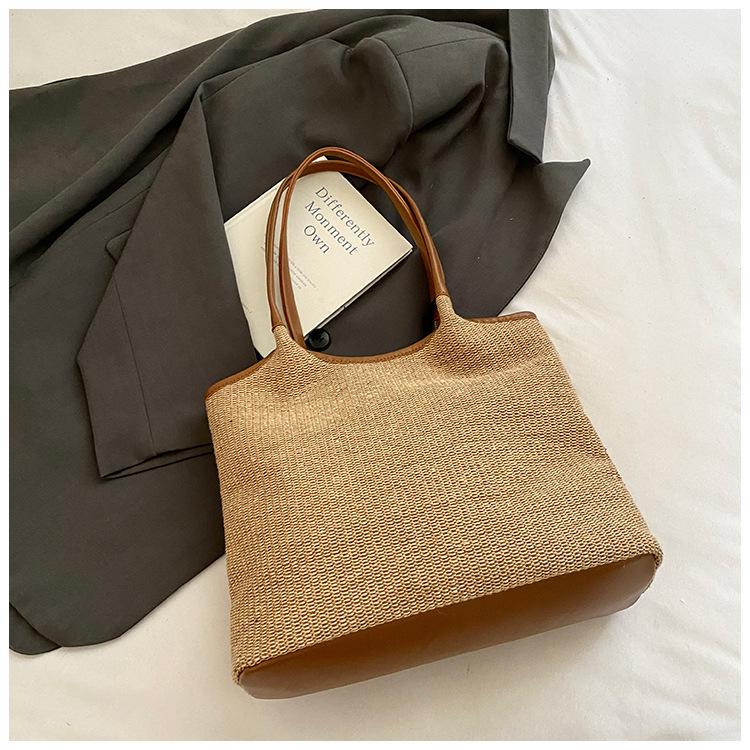 

Large capacity simple casual underarm bag spring and summer new fashion woven bag beach shoulder bag