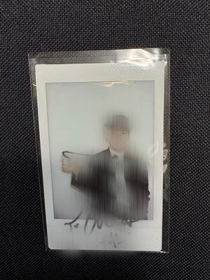 [GEBRAUCHT] E'LAST Rano Autografierte Instax-Foto von einer Autogrammstunde in Korea
