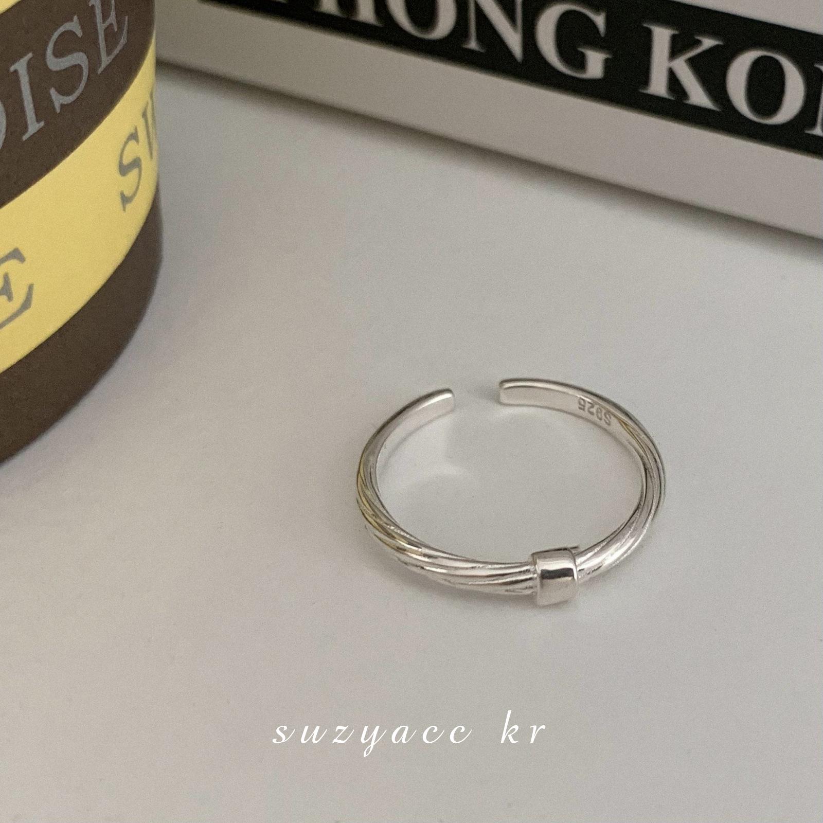Su Chuang S925 Sterling Silver Fine Texture Twist Square Ring, Thin Korean Style, Index Finger, Ins Cold Aesthetic. Adjustable size