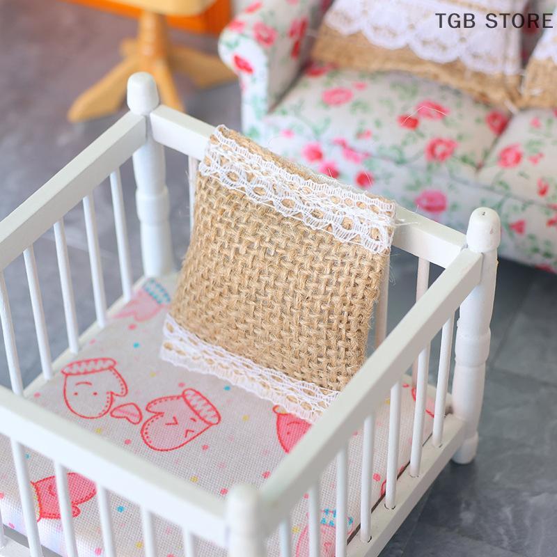 2Pcs 1/12 Mini Lace Pillow Sofa Cushion Living Room Decoration Dollhouse Simulation Decor Accessories