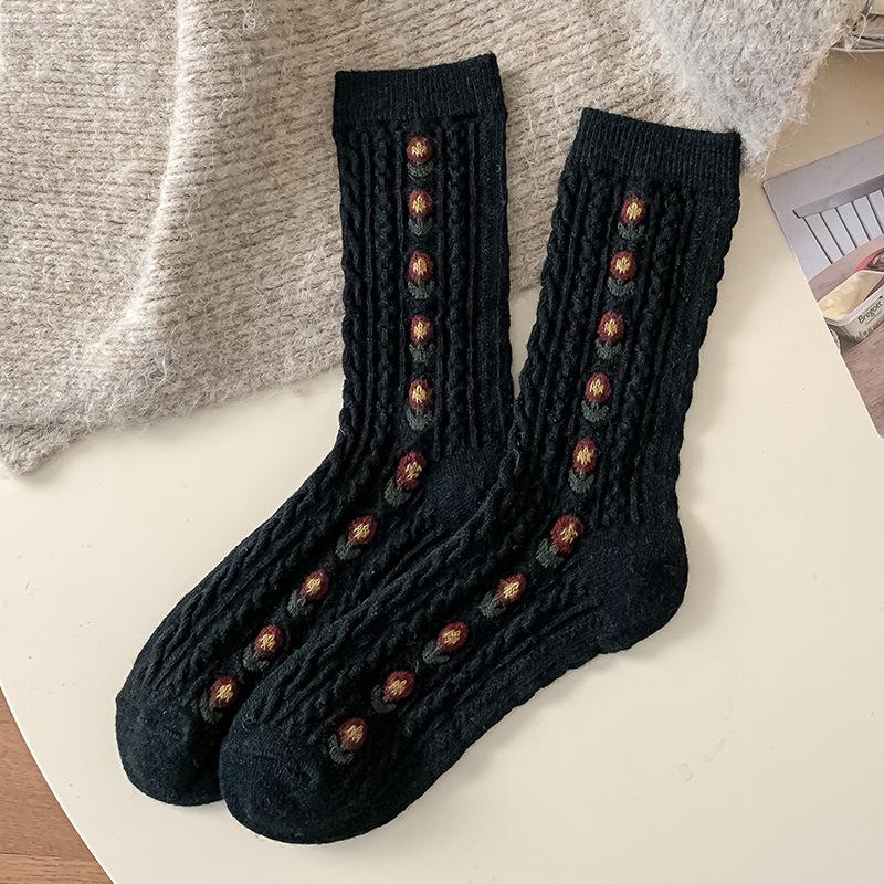 Socks Medium Tube Socks Season Retro Twist Pattern Wool Socks Piled And Thickened To Keep Warm Cute Flower Stockings Women