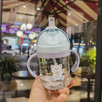 250ml Dětský hrníček s pítkem, s držadly, učící, láhev na pití, proti zalknutí s gravitační kuličkou, dětský tréninkový hrníček se slámkou
