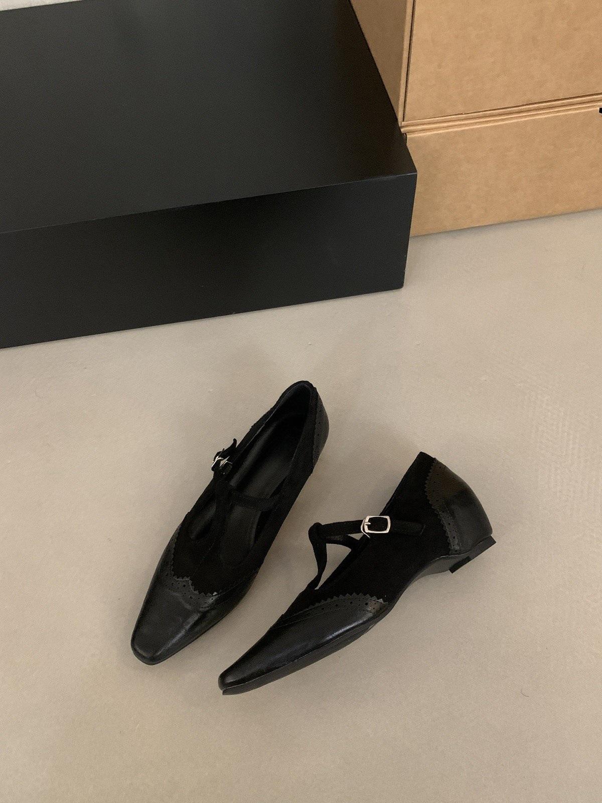Inner height-increasing pointed single shoes Spring and autumn low-heeled T-buckle Mary Jane shoes 35