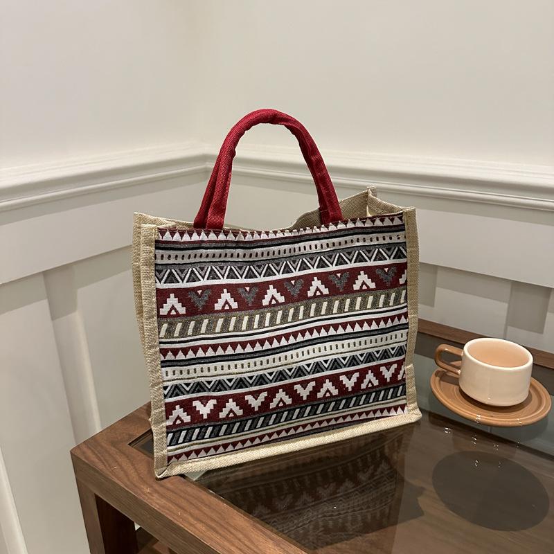 

Сумка в этническом стиле — модная и трендовая повседневная сумка красный