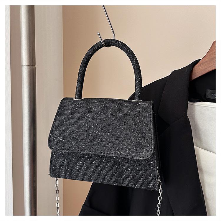 

2025 новая вечерняя сумка для ужина женская сумочка через плечо серебристая маленькая квадратная сумка европейских и американских производителей женских сумок чёрный