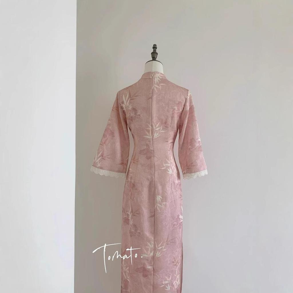 2025 New Pink Jacquard Satin Cheongsam with Large Sleeves - Young Autumn Style