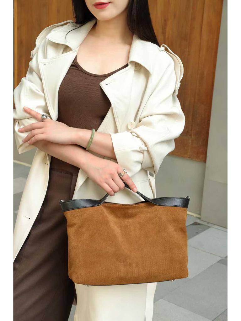 Bolsa Tote de Couro Bovino Fosco Camurçado 2025: Bolsa Transversal Feminina de Grande Capacidade para Outono/Inverno