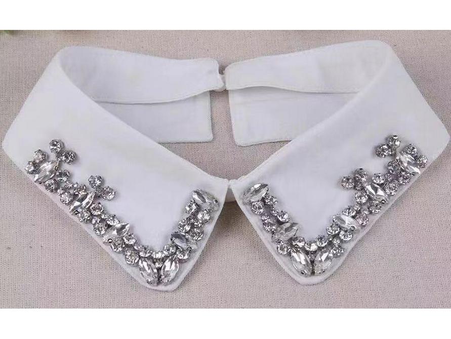 

Korean Style Glass Diamond Fashion False Collar - Autumn/Winter Collection білий