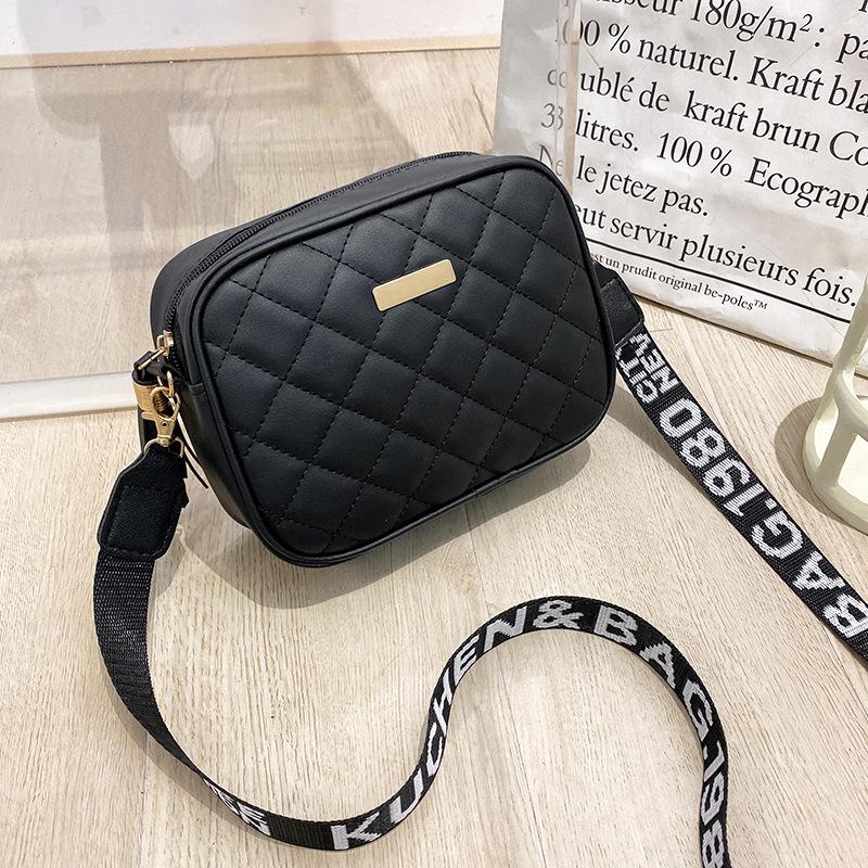 Small Bag, Rhombus Embroidered Thread Bag, Fashionable Camera Bag, Letter Broadband Simple Shoulder Messenger Bag, One Piece.