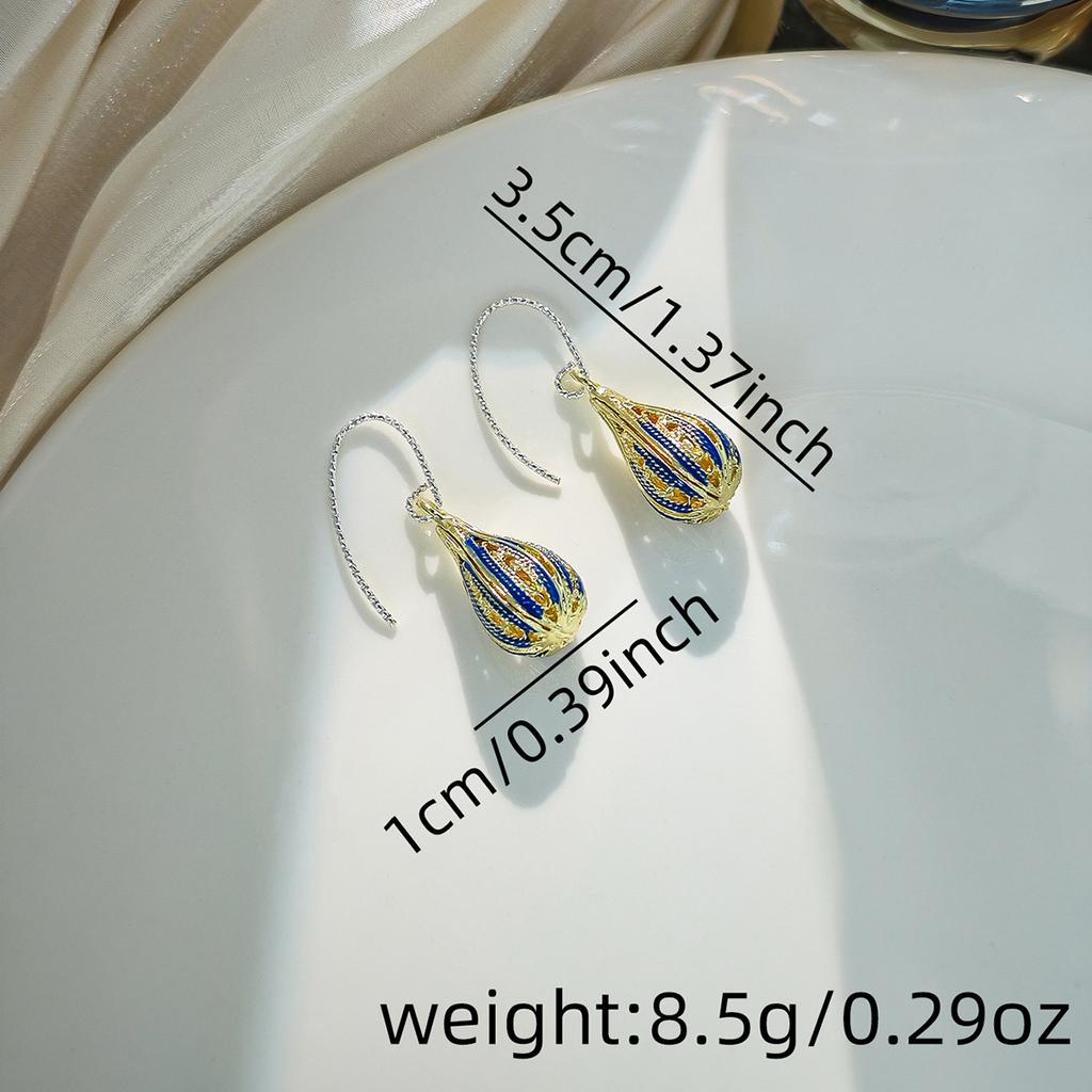 Boucles d'oreilles Goutte d'eau Géométriques avec une Touche Rétro