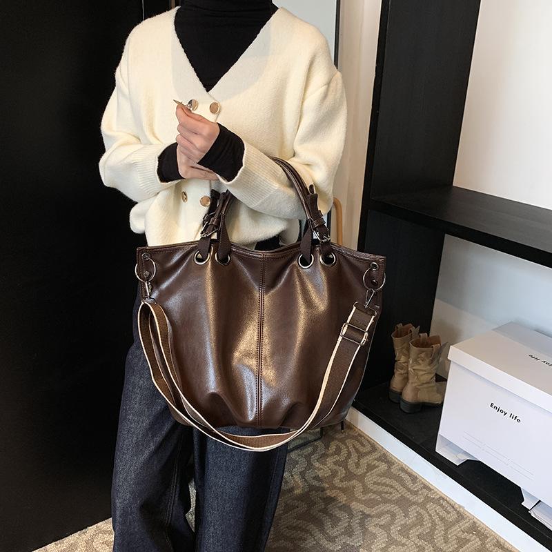 Retro Fashion Large-capacity Tote Bag Women's 2025 Autumn and Winter New Simple Shoulder Bag High-end Underarm Bag