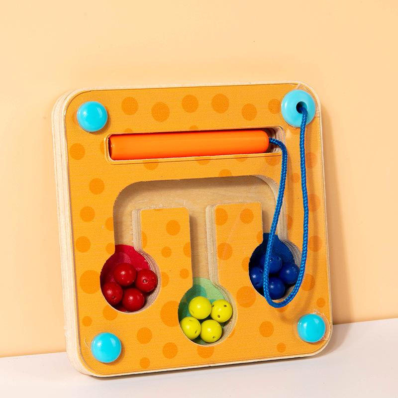 Montessori Pädagogischer Kühlschrankmagnet Busy Board für Kinder - Magnetisches Holzspielzeug für frühes kognitives Lernen.