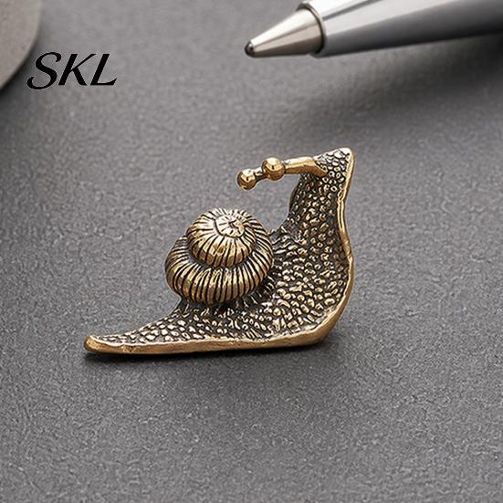 Tea Table Sculpture Vintage Bronze Snail Sculpture, Metal Animal Statue, Slow Living Desk Life Decor for Home Office Table, Garden Yard Ornament Gift