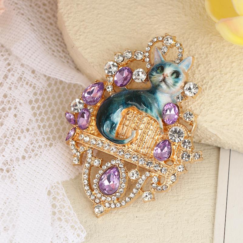 

1Pcs Vintage Baroque Jewelry Brooch With Cat Design Women Elegant Rhinestone Embellishments Pin 03