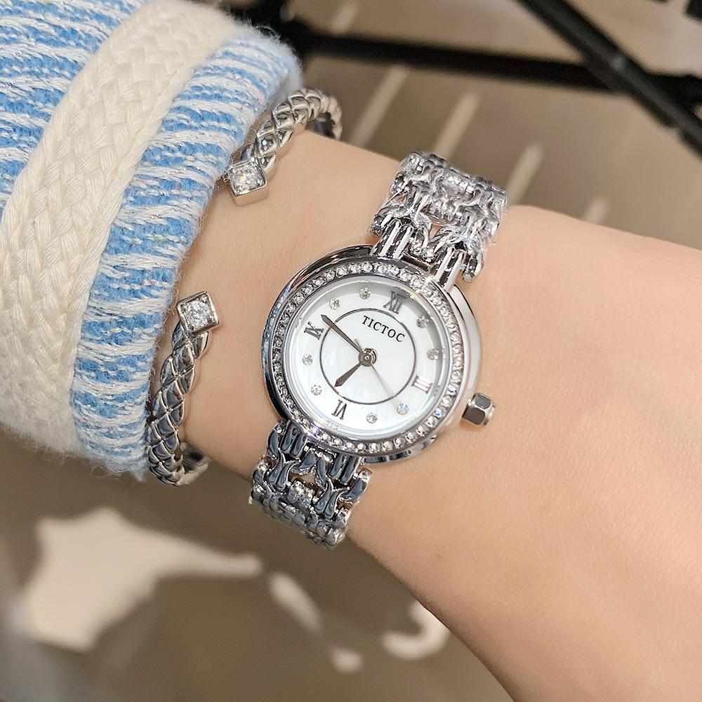 Damenuhr Heißes Modell Kleine Runde Uhr Ins Design Temperamentuhr Damen Leichter Luxus Nische Damenuhr