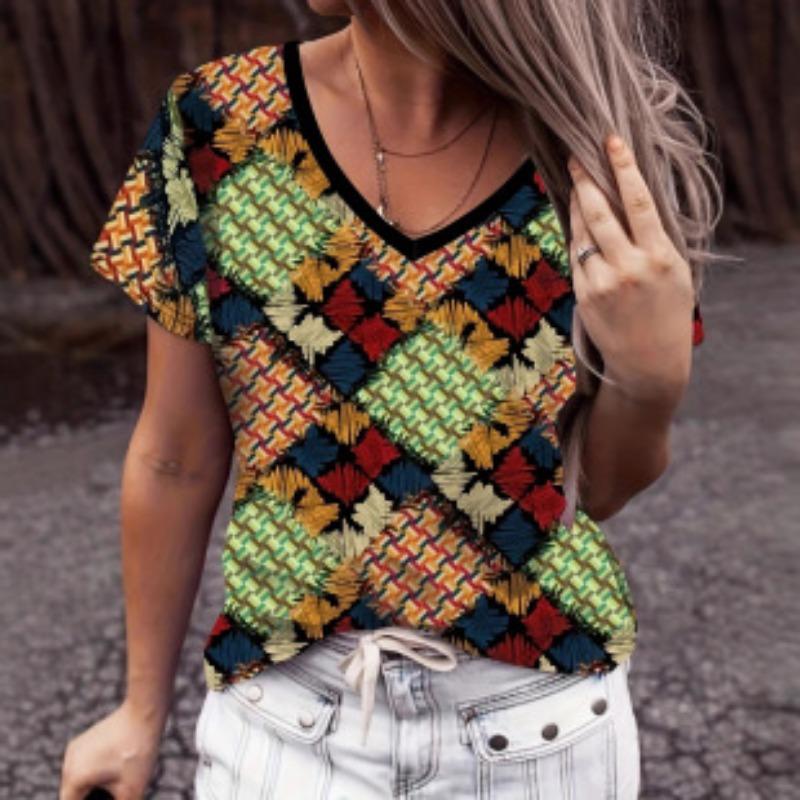 Повседневный топ с V-образным вырезом и коротким рукавом — фото 8