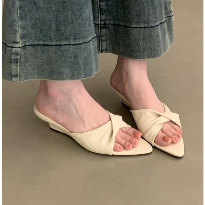

Designer New Summer Slope Heel Women Slippers Shoes Fashion Open Toe Shoes Design Style Banquet Party Sandals Shoes 35 бежевий