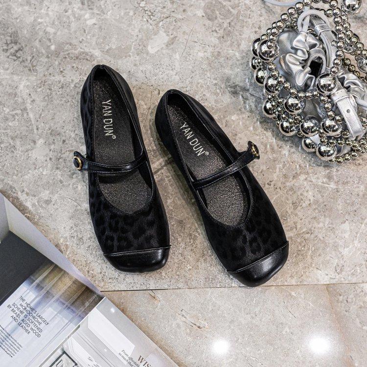 Soft-soled Single Shoes Women's 2025 Summer New Retro Leopard Print Square Head with Mary Jane Shoes Comfortable Flat-soled Ladyshoes