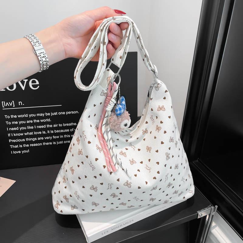 Retro corduroy bag large capacity new single shoulder fashion versatile underarm commuting portable out tote bag