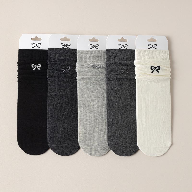 5/10 Pairs Casual Spring Autumn Embroidered Bow Mid Calf Socks Cute Long Calf Pile Socks Breathable and Sweat Absorbing Cotton Socks for Women