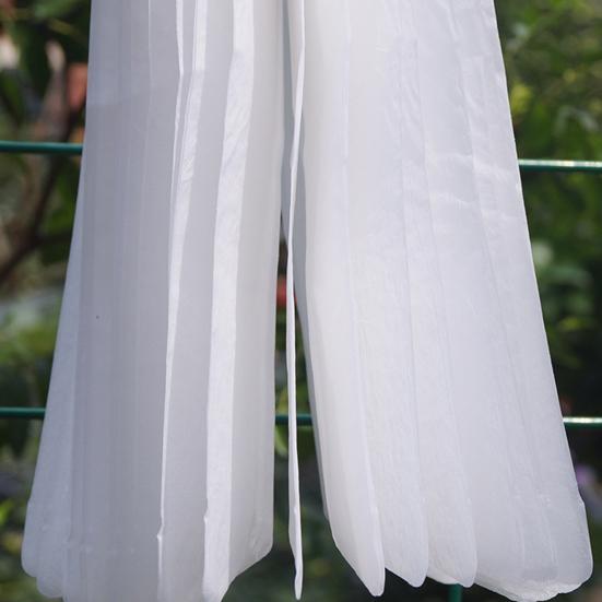 Halloween Ghost Decoration Hanging Honeycomb Tissue Paper Ghost Creepy Flying Ghost Ornament for Yard Patio Porch Tree Halloween Party Favors