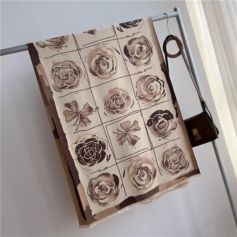 New thickened printed scarf, a women's imitation cashmere flower scarf in autumn and winter