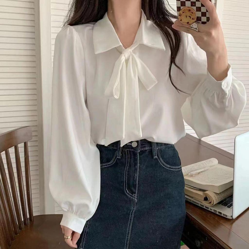 Elegant White Long-Sleeve Bow Tie Shirt for Women: French Loose Design, Suitable for Spring and Autumn