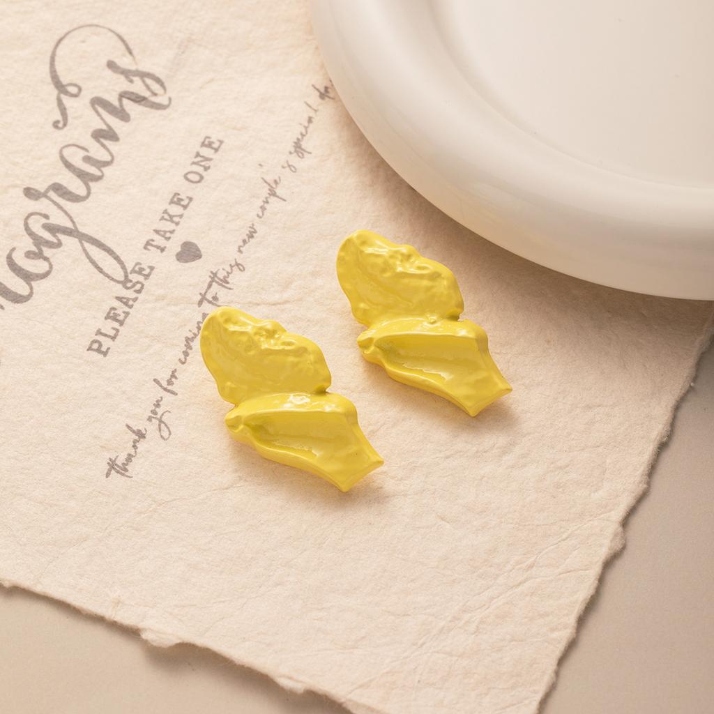 Personalized Lava Metal Stud Earrings Temperament Folds Irregular Geometric Earrings Women'S Light Luxury Earrings