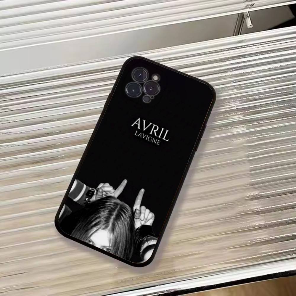 Zangeres Avril L-Lavigne Telefoonhoesje Voor iPhone 17, 16,15,14,13,12,11 Plus,Pro Max, Anderen Zacht Zwart Hoesje