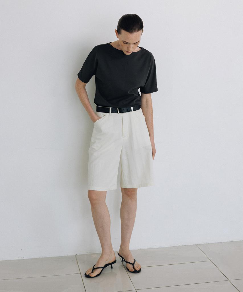 Beullaengkeulumumeon Heather Bermuda Pants_Ecru