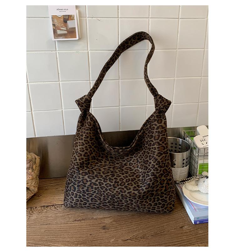 Leopard Print Bag Women's Large-capacity 2025 New Autumn and Winter Versatile Shoulder Bag Premium Texture Commuter Tote Bag