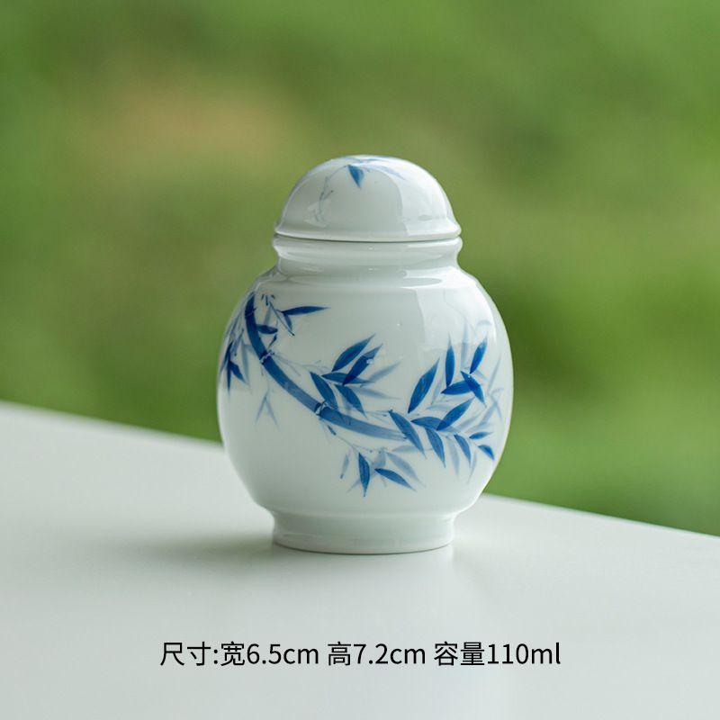 

110ml Blue and White Hand drawn Bamboo Ceramic Portable Tea Seal Can for Household Tea Storage